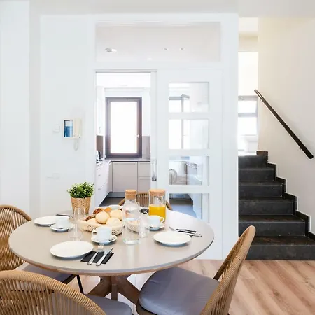 Appartement Petit Luxe Tobella Esquerra à Terrassa Extérieur photo